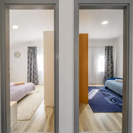 Apartment Dora Metkovic