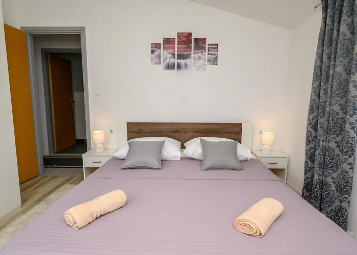Apartament Dora