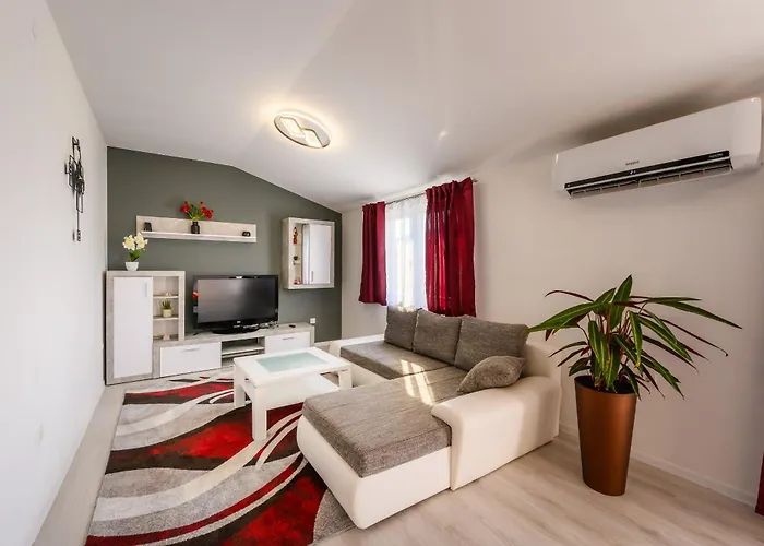 Apartament Dora *